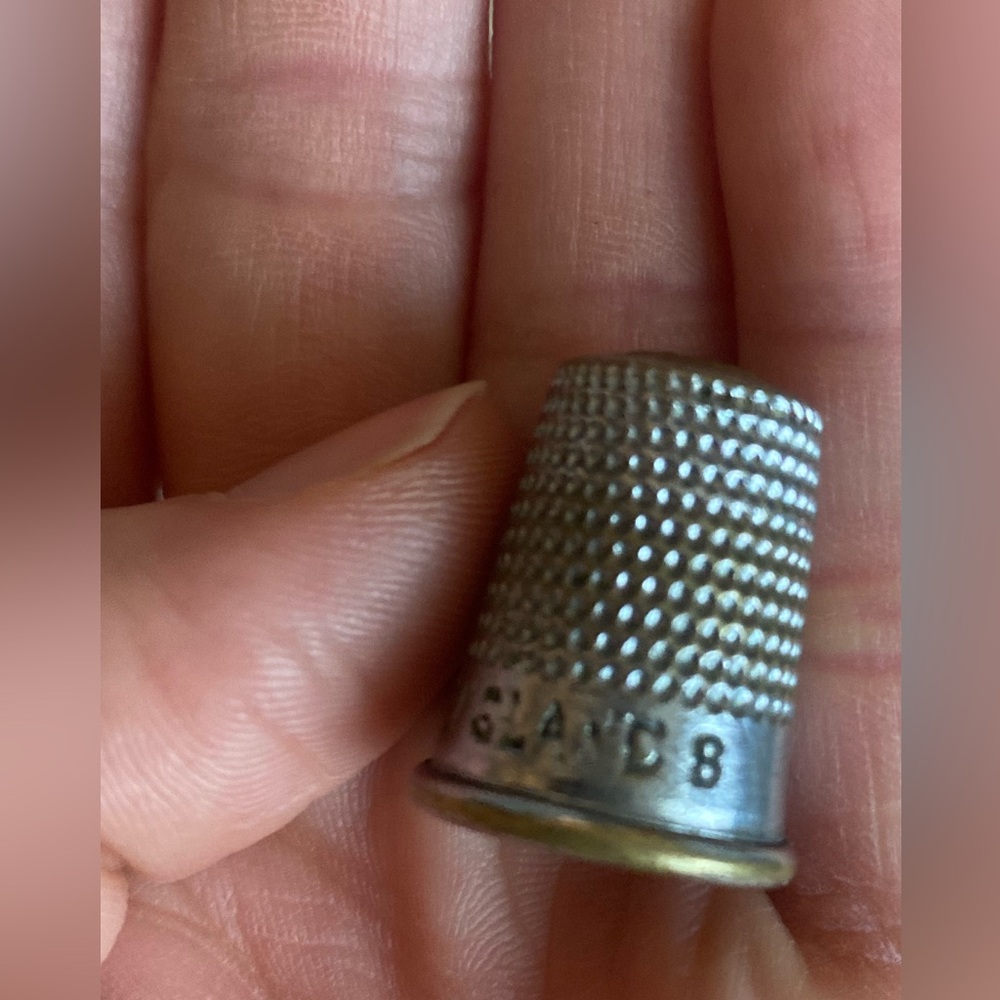 Antique silver thimble size 8 England